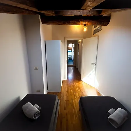 Loft Mansardato Sullo Skyline Di Appartamento Bergamo